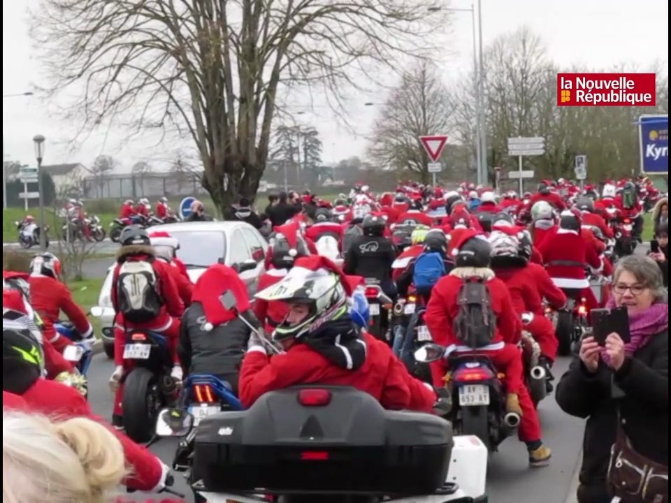 Les motards Père Noël défilent à Châteauroux pour la bonne cause.