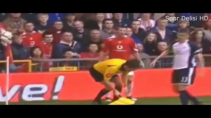 Futbolda Hakemlerin En Çılgın ve Komik Anları ● HD
