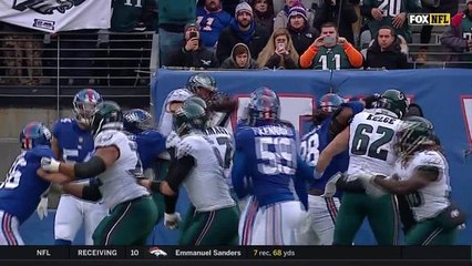 Zach Ertz boxes out Andrew Adams for easy 10-yard TD catch