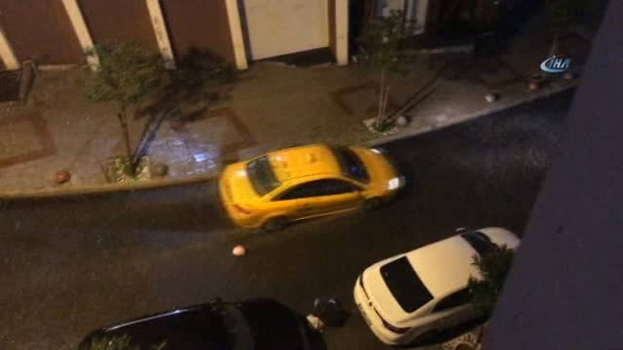 Meteoroloji Günler Öncesinden Uyarmıştı! İstanbul Sağanak Yağışa Teslim Oldu