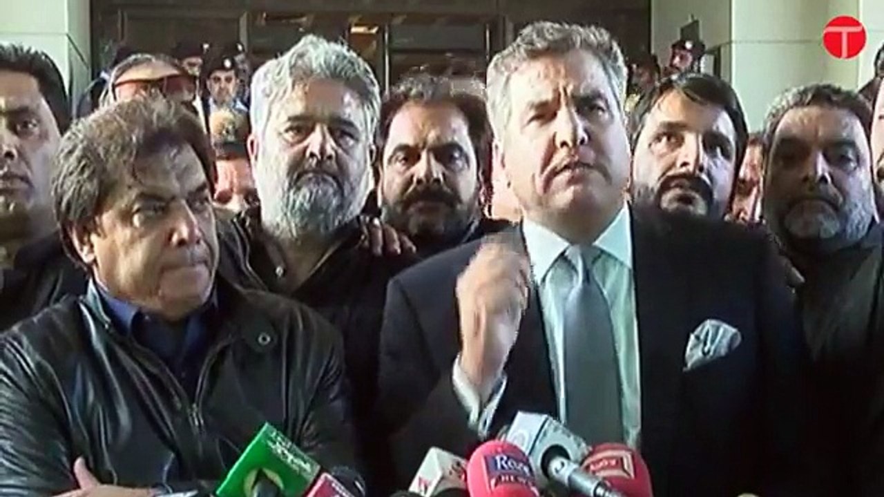 Hanif Abbasi, leader of PML-N, press conference outside supreme court