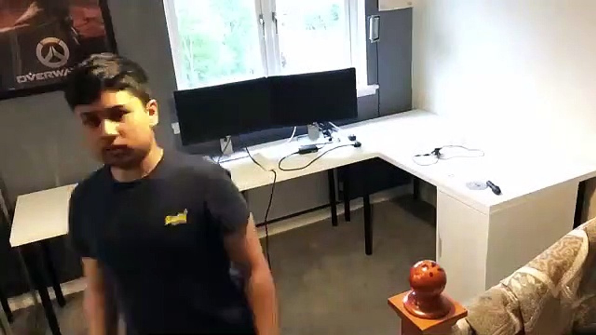 Building My New Gaming Setup (Timelapse)