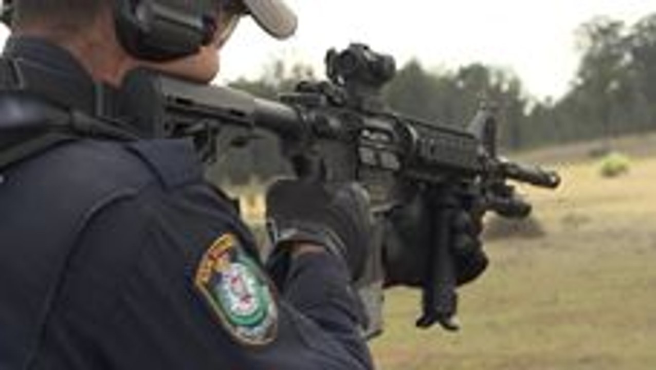 Specialist NSW Police Officers Armed With Semi-Automatic Rifles For Holiday Season