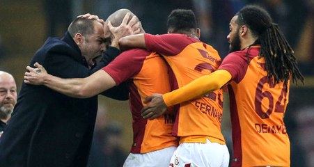 Galatasaray'da Tudor'la Maicon, Maçın Devre Arasında Kavga Etti