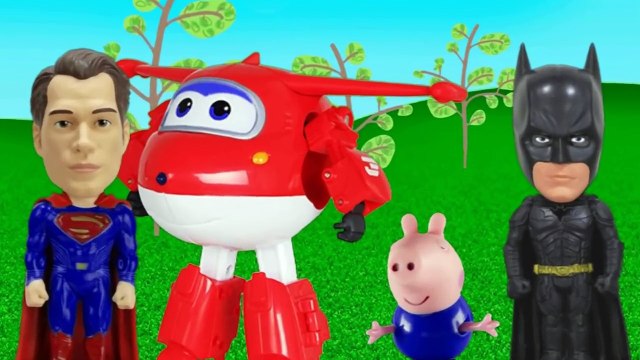 Peppa Pig George Pig Jett Super WIngs Superman e Batman Vs Lobisomen totoykids-4aK-mVOkx7o