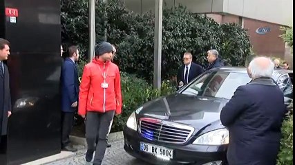 Eski Başbakan Oğlunun Tabutunu Omzunda Taşıdı