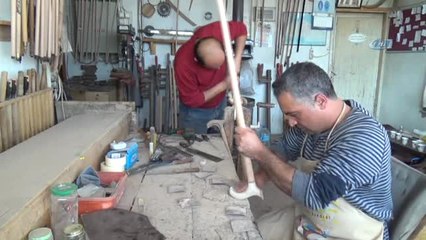 Devlet Bahçeli'ye Özel Bozkurt İşaretli Kılıçlı Baston