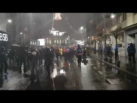 Thousands Protest Against Judicial Reforms in Bucharest