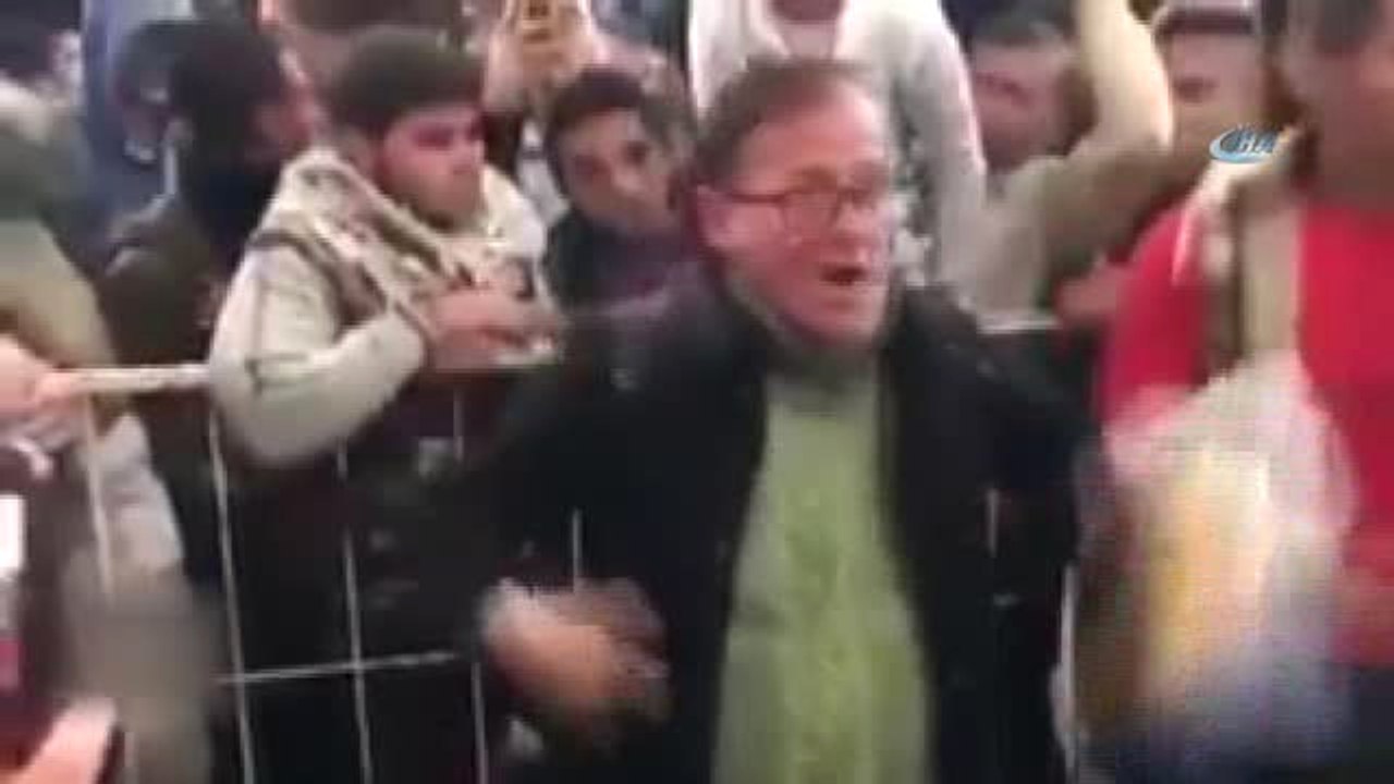 Filistinli Öğrencilerden Seyahat Yasağı Protestosu