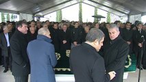 Eski Başbakanlardan Mesut Yılmaz'ın oğlunun vefatı - Cenaze namazı (1) - İSTANBUL