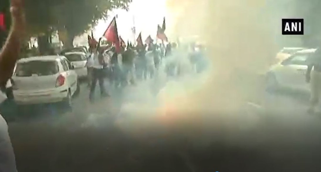 2ஜி வழக்கில் தீர்ப்பு , தமிழகம் முழுவதும் திமுக தொண்டர்கள் உற்சாக கொண்டாட்டம்!- வீடியோ