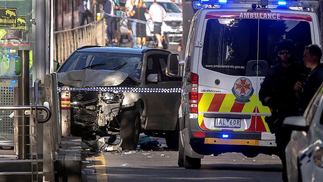 Melbourne: Autofahrer fährt 13 Menschen nieder
