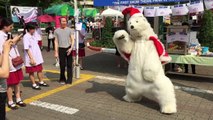 INSIDER THAILAND-Crazy dance mascots
