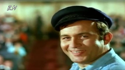 Αλίκη Βουγιουκλάκη - Γεννήθηκα στον Πειραιά 2