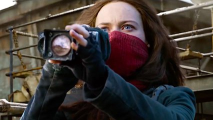 Mortal Engines - Official Teaser Trailer