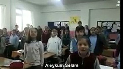 Devlet okulunda dini yemin!