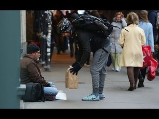 YouTuber 'Hijacks' Amazon's Same-Day Delivery Service to Help the Homeless