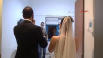 Yalova Kanser Hastası Annesine Moral Olsun Diye Nikahını Hastanede Kıydırdı