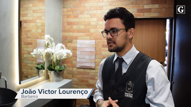 Barbeiros fazem mais do que apenas cortar cabelo