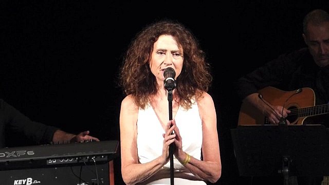 GIGLIOLA CINQUETTI A PARIGI Dio come ti amo