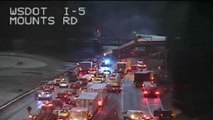Seattle, treno deraglia e finisce sulle auto: diversi morti e feriti