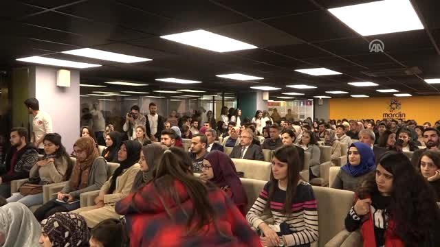 Mehmet Akif Ersoy ve Çanakkale Destanı Oyunu Sahnelendi