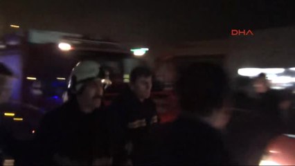 İzmir Bariyerlere Çarpan Otomobilde Sıkıştı