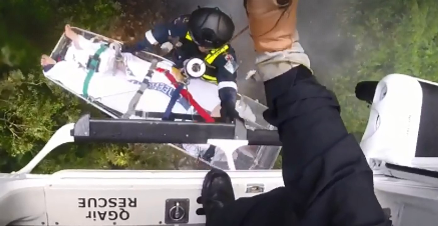 Snake Bite Victim Winched From Canyon Lookout