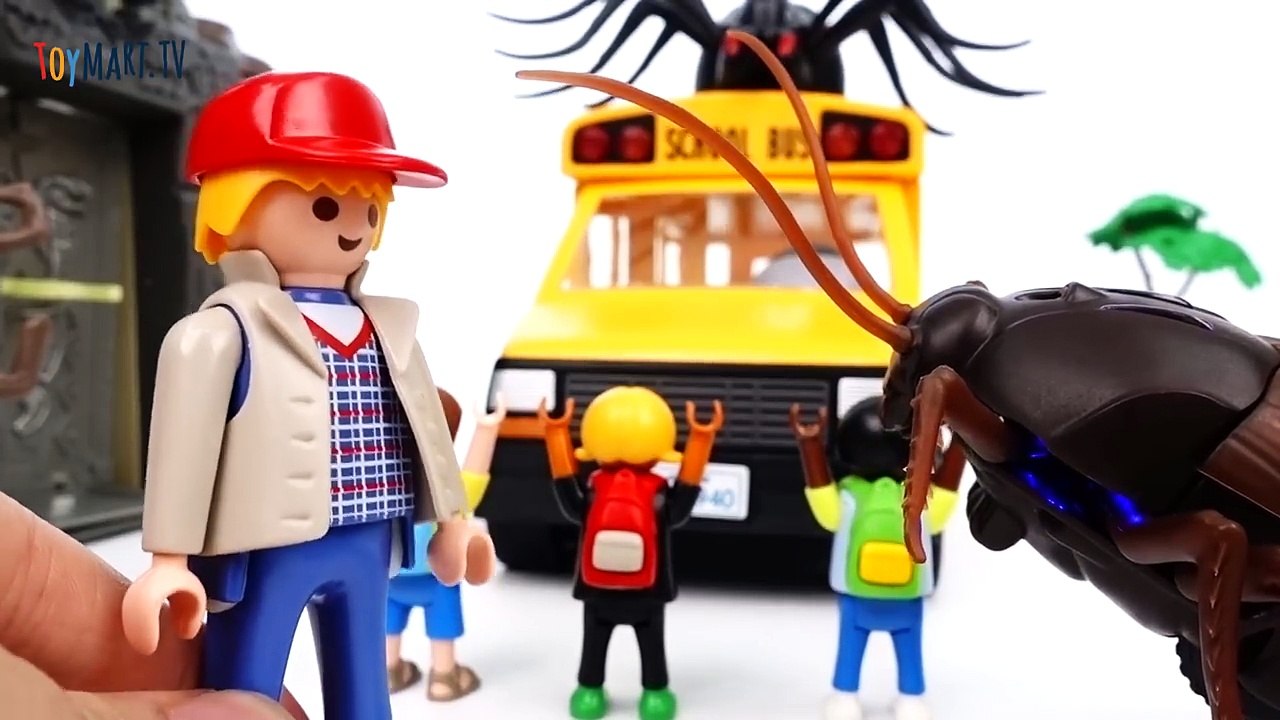 School Bus Is Under Attack~! Go Go Dino-Core Ultimate D-Buster Tyranno - ToyMart TV-xlLB4_HHZOQ