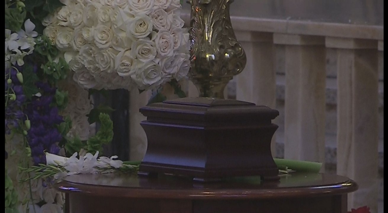 Hernández dice adiós a hermana "guerrera de mucho temple"