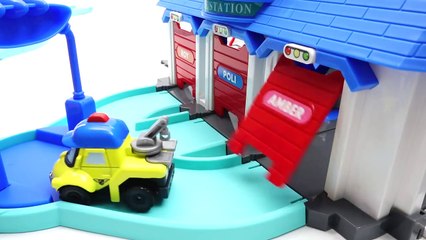 Go Go Robot Train, Bugs in Poli Rescue Station ~!  про машинки Поли Игрушки-ujtcRBezl1U