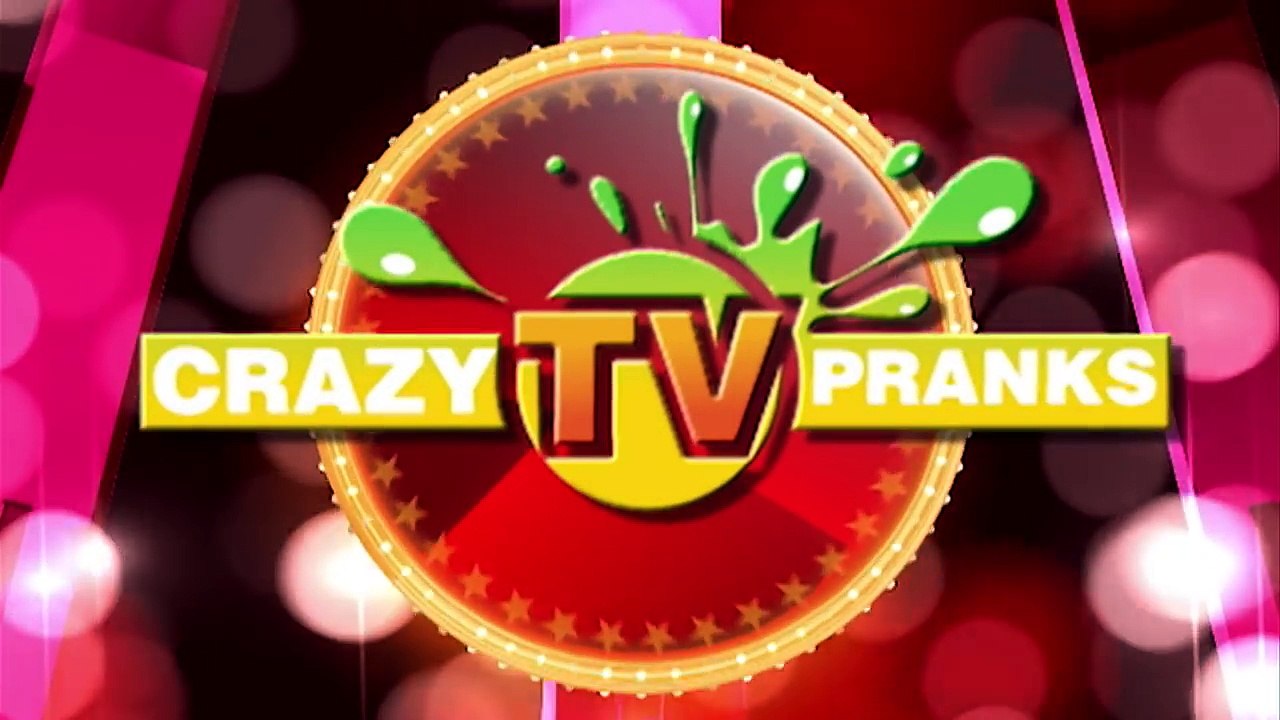 Sexy Skating Prank - Crazy TV Pranks-HAeRbGGtlNI