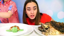 Обычная Еда против Мармелада Челлендж! МАМА ПЛАЧЕТ! Real Food vs Gummy Food - CANDY CHALLENGE[2]