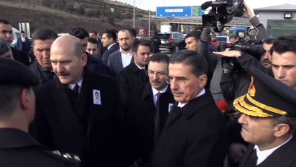 Bakan Soylu polis memurunun şehit olduğu yerde incelemede bulundu - ANKARA