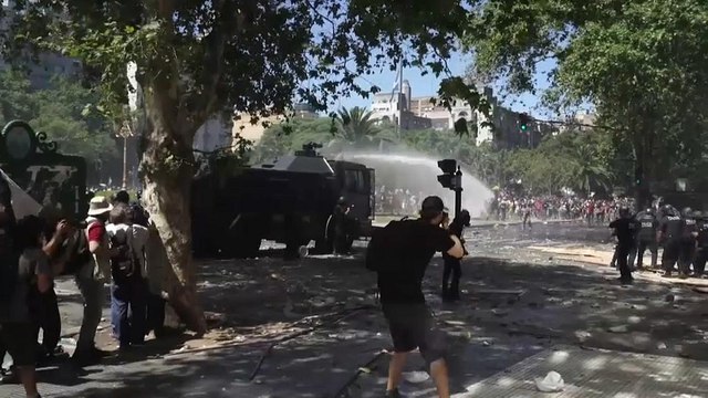 Беспорядки из-за пенсионной реформы