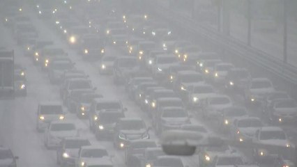 [날씨] 내일 퇴근길 최고 10cm '눈 폭탄'...교통대란 우려 / YTN