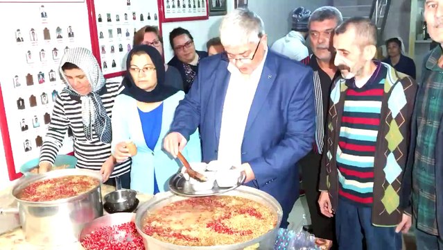 MHP Akhisar İlçe Teşkilatından geleneksel aşure etkinliği