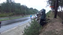 Tekirdağ Kayganlaşan Yolda Takla Atan Otomobilde 2 Kişi Yaralandı