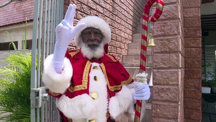 Hilton, el papá Noel negro de Rio de Janeiro