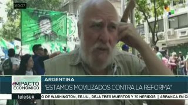 Pese a represión, argentinos siguen rechazando reforma previsional