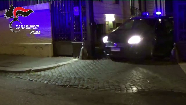 Natale sicuro, allerta dei carabinieri per i prelievi bancomat 2