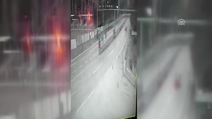 Kamyon Polis Uygulama Noktasına Girdi