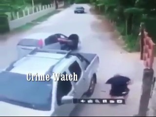 Watch Foiled Hijacking that goes wrong for the Criminal !