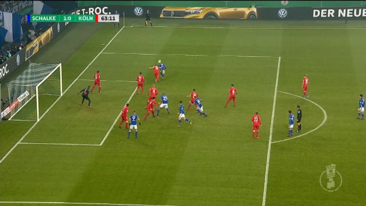 C. Allemagne - Meyer donne l'avantage à Schalke d'une tête sublime