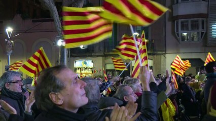 Partidos catalanes apuran últimas horas de una campaña atípica
