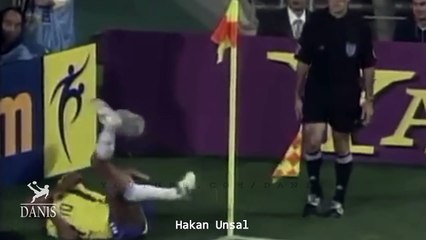 10 Unforgettable Red Cards In Football-KQNiolj7QUQ