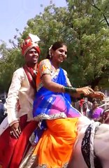 bridal dance at marriage on the horse