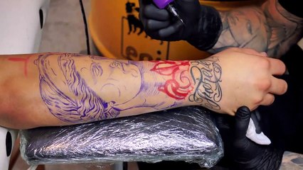 TATTOO TIMELAPSE - REALISTIC VENUS STATUE TATTOO-OjPqXrBQeSY