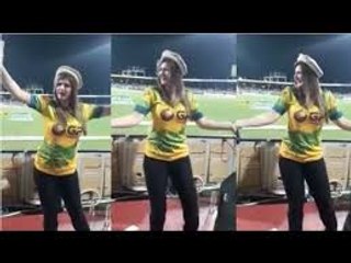 Zareen Khan Dance - Pashto Song - Shahid Afridi - T10 Cricket League - Pakhtoon Team