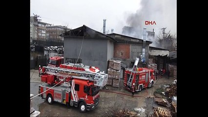 Ümraniye'de korkutan fabrika yangını